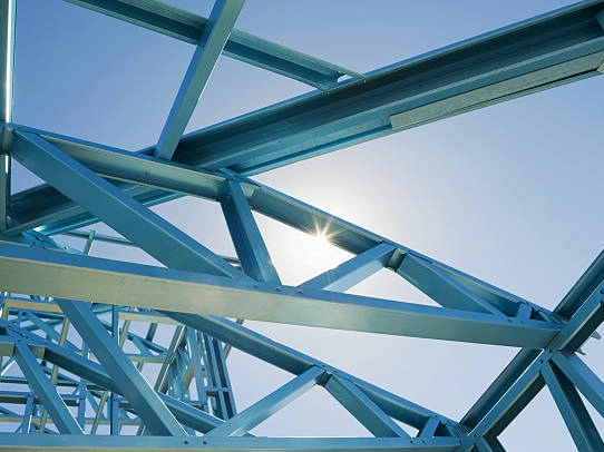 How Steel Structures Are Designed for Earthquake Resistance