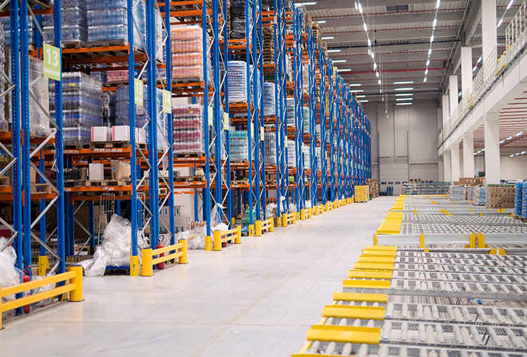 WAREHOUSES & STORAGE BUILDINGS