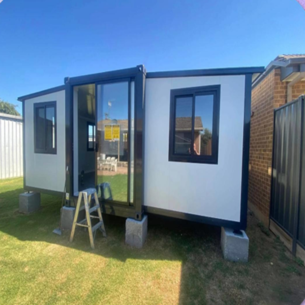 20ft double wing expansion house