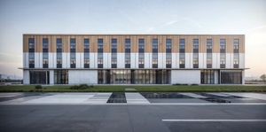 Multi-Functional Steel Structure Office Building | Integrated Commercial & Industrial Construction Solution